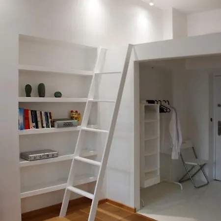 Centroom Apartment *